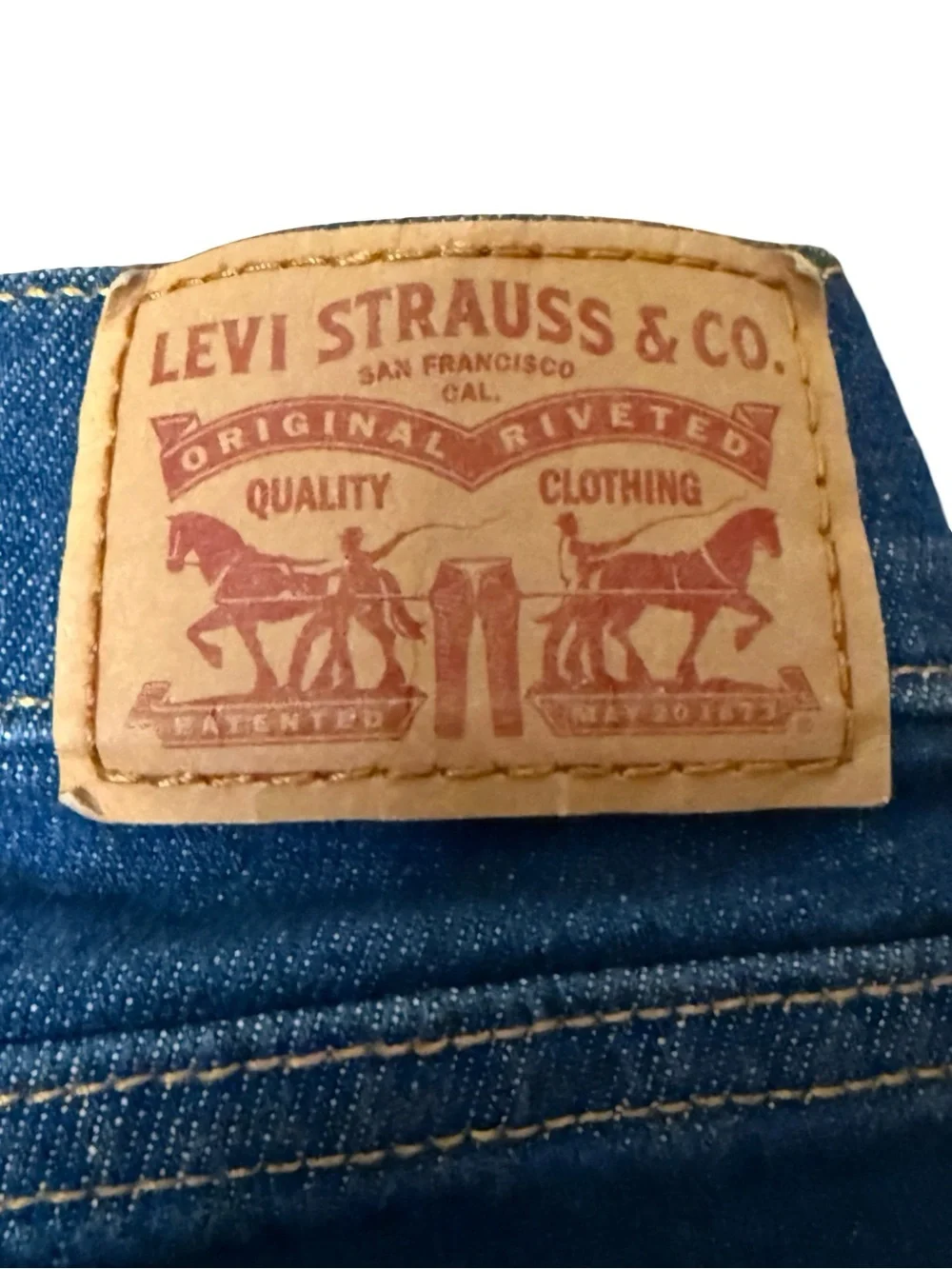 Levi's Dark Blue Women’s Skinny Jeans - Picture 3 of 3